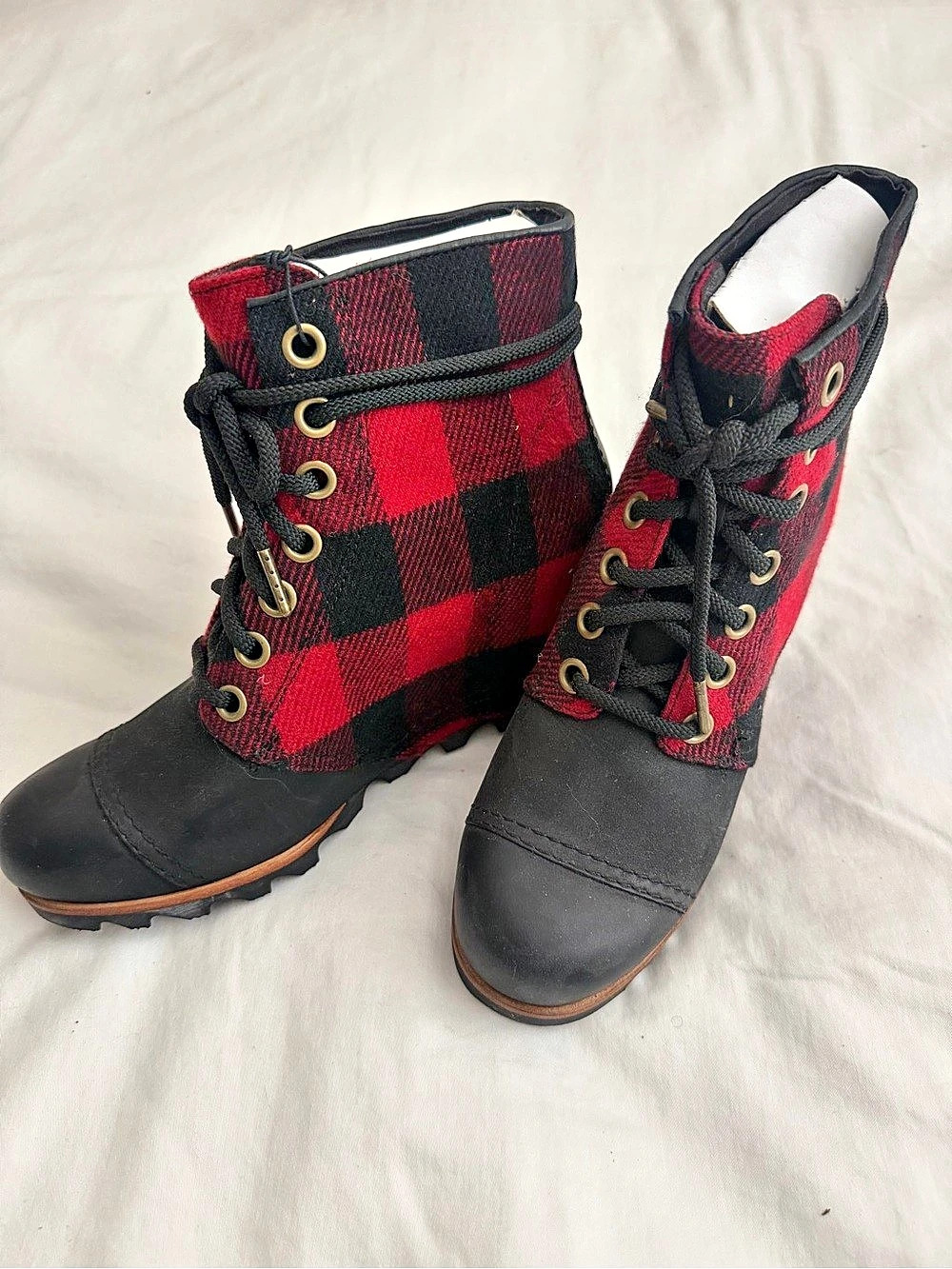 Sorel Joan of Arctic Wedge II Plaid Waterproof Boots US 9